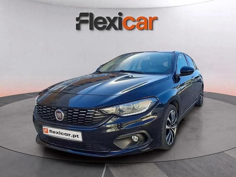 Preto Usado 2020 Fiat Tipo Lounge Sedan | € 10.980 (Preço justo) - Imagem 1/4