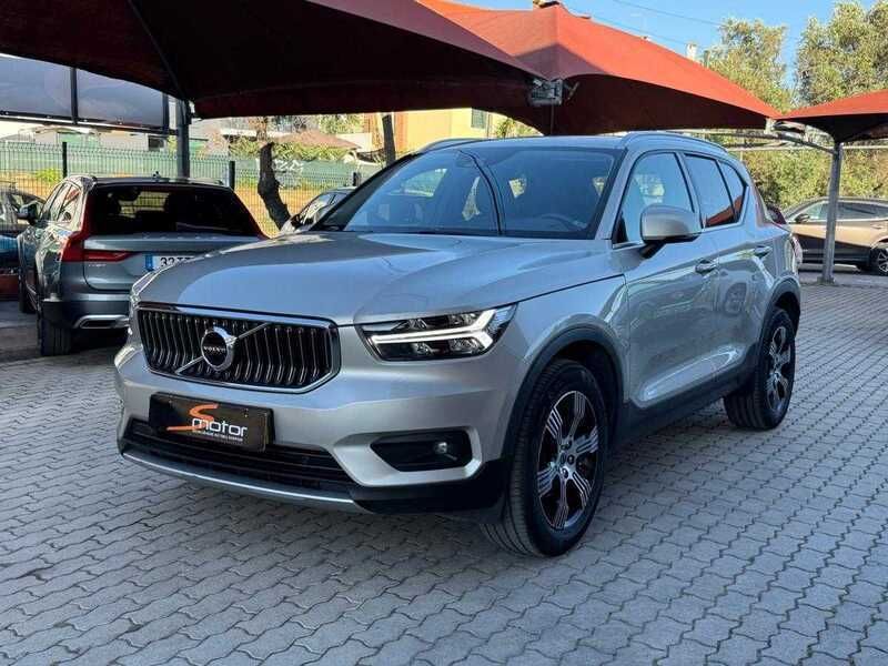 Cinzento Usado 2018 Volvo XC40 SUV | € 23.750 (Caro) - Imagem 1/4