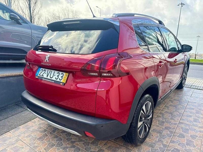 Usado Peugeot 2008 82 HP (60 kW) 2018 Vermelho SUV