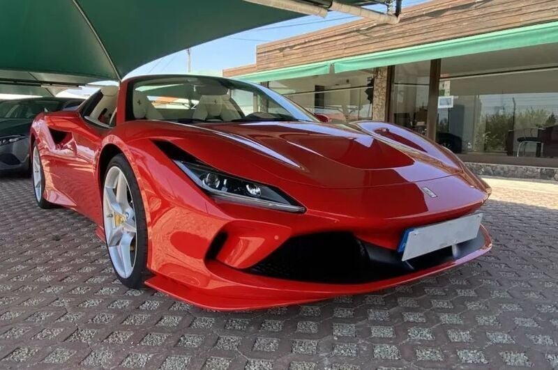 Vermelho Usado 2022 Ferrari F8 Coupé | € 479.600 - Imagem 1/4