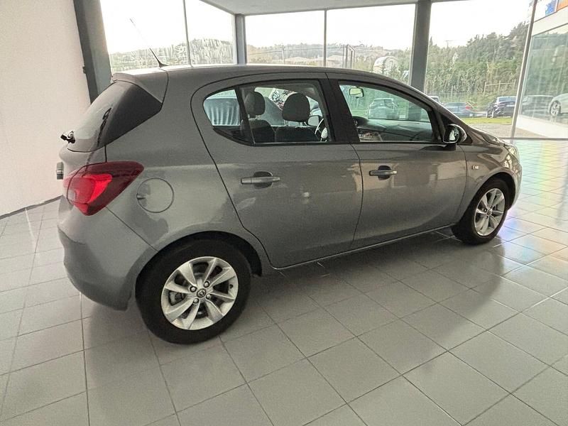 Usado Opel Corsa Business Edition 95 HP (69 kW) 2018 Cinza Citadino