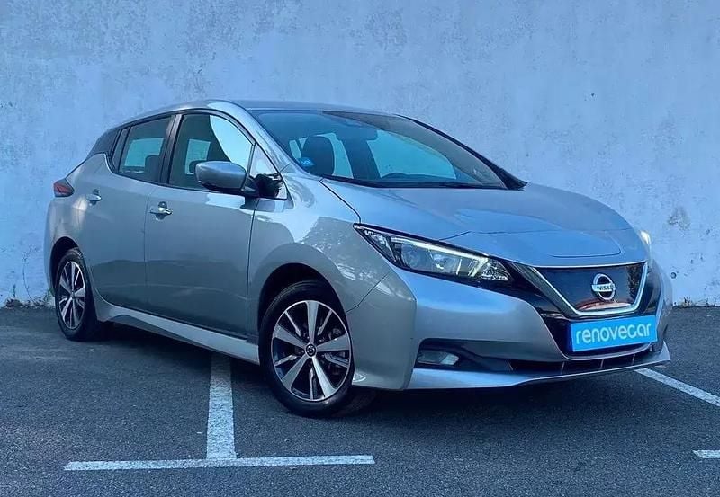 Usado Nissan Leaf Acenta 110 kW (150 HP) 2021 Cinzento Citadino