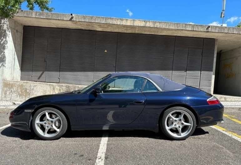 Azul Usado 2003 Porsche 911 Carrera 4 Cabriolet Cabrios | € 59.996 - Imagem 1/4