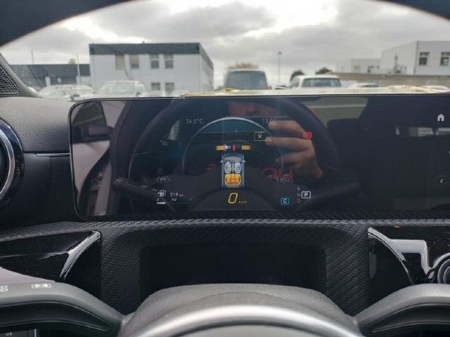 Usado Mercedes CLA180 116 HP (85 kW) 2022 Cinza mountain Sedan