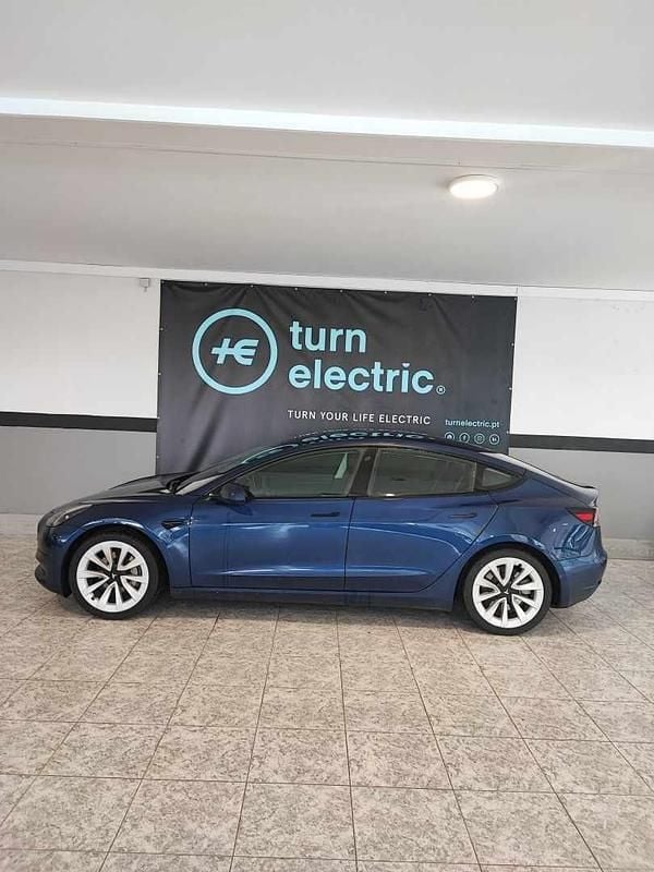 Azul Usado 2021 Tesla Model 3 Sedan | € 23.500 (Bom preço) - Imagem 1/4