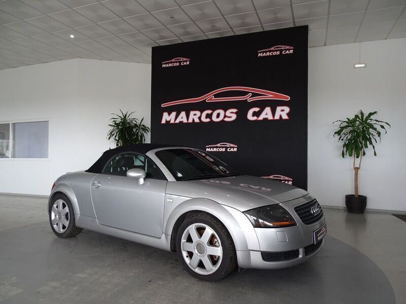 Cinzento Usado 2000 Audi TT Cabrios | € 10.900 - Imagem 1/4