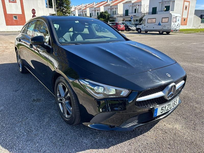 Usado Mercedes CLA180 AMG line 116 HP (85 kW) 2020 Preto Sedan