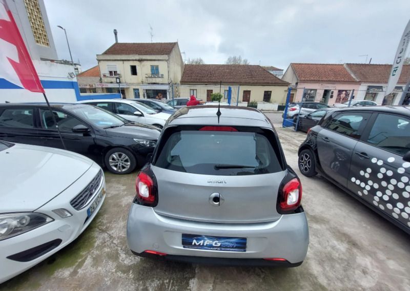 Usado Smart ForFour 71 HP (52 kW) 2016 Preto Citadino