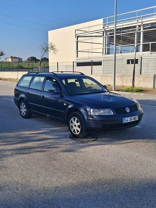 Usado VW Passat 110 HP (80 kW) 1998 Sedan
