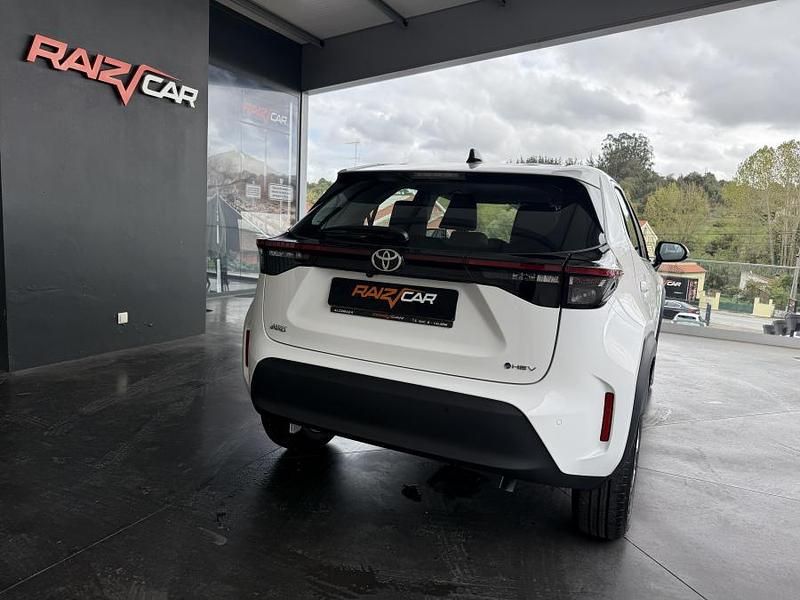 Novo Toyota Yaris Hybrid 116 HP (85 kW) 2025 Branco