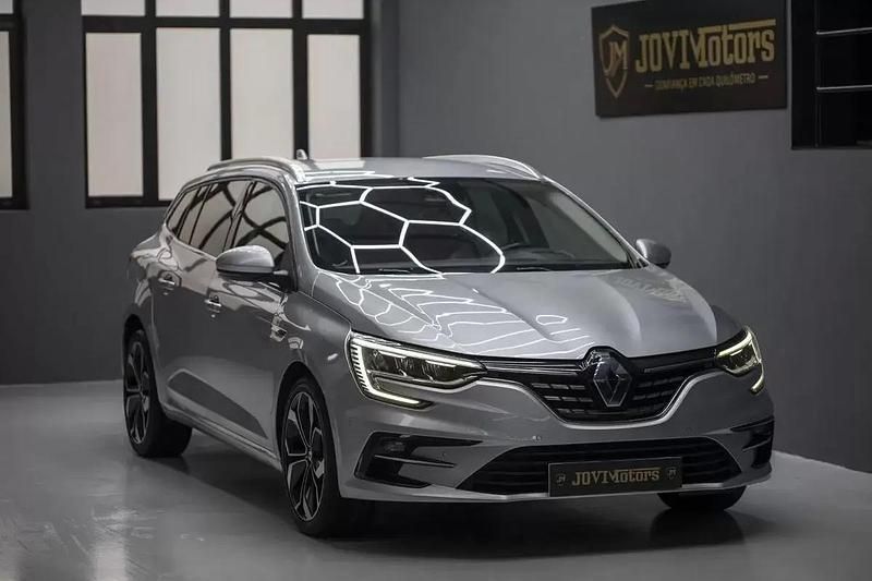 Usado Renault Mégane IV Intens 160 HP (117 kW) 2021 Cinza prata Carrinha