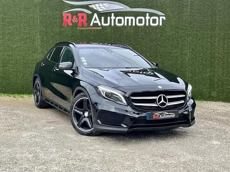 Usado Mercedes GLA180 AMG line 109 HP (80 kW) 2016 Preto SUV