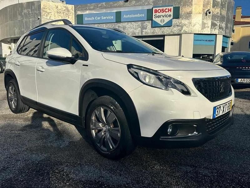Branco Usado 2019 Peugeot 2008 Signature Sky SUV | € 11.750 (Bom preço) - Imagem 1/4