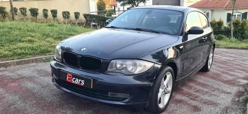 Preto Usado 2007 BMW 118 Citadino | € 6.500 (Preço justo) - Imagem 1/4