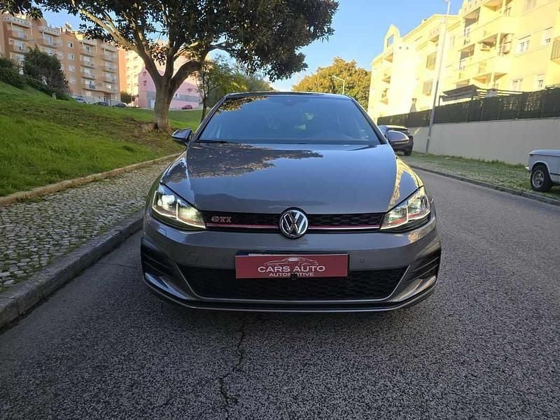 Usado VW Golf VII GTI 245 HP (180 kW) 2018 Cinzento