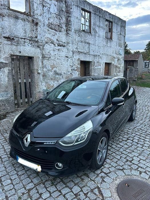 Usado 2014 Renault Clio IV Sedan | € 5.500 (Preço justo) - Imagem 1/4