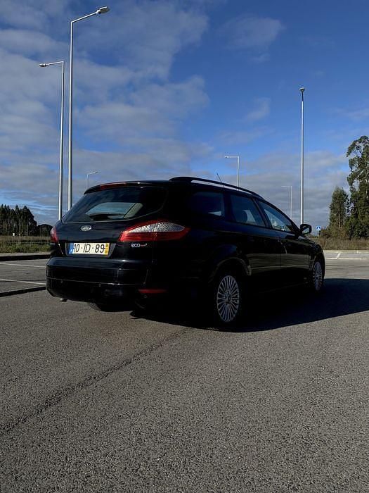 Usado 2009 Ford Mondeo Sedan | € 3.600 (Super Preço) - Imagem 1/4