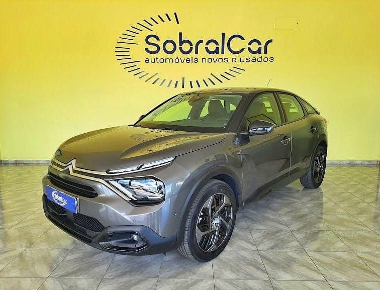 Cinzento Usado 2021 Citroën C4 Feel SUV | € 22.000 (Preço elevado) - Imagem 1/4