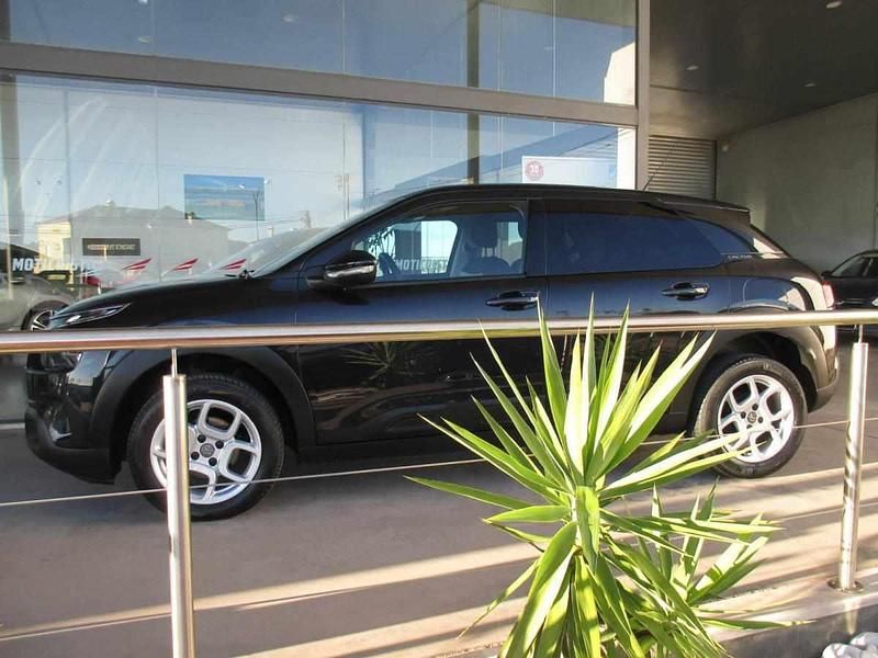 Usado Citroën C4 Cactus 102 HP (75 kW) 2019 Cinzento Citadino