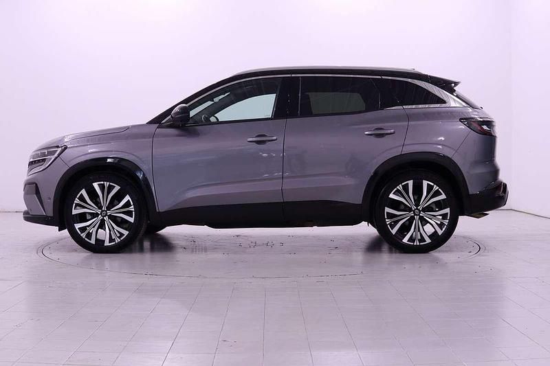 Usado Renault Austral 160 HP (117 kW) 2023 Cinzento SUV