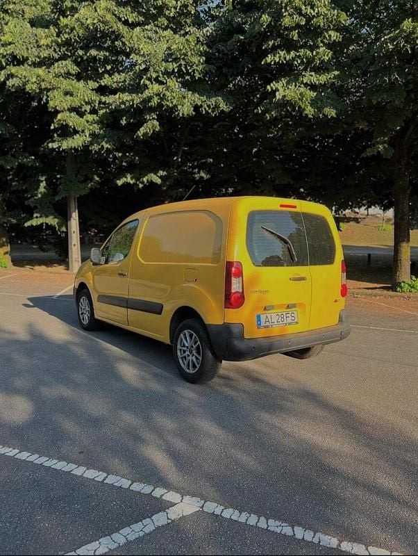 Usado Citroën Berlingo 75 HP (55 kW) 2016 Outra Monovolume