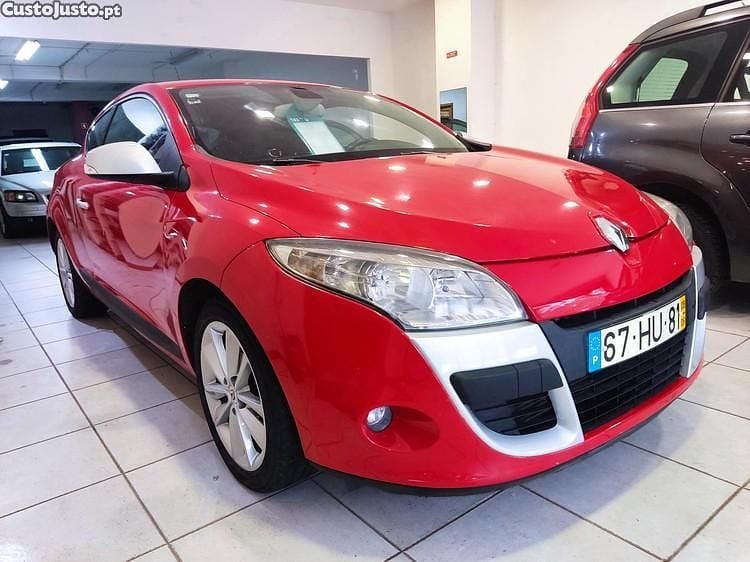 Usado Renault Mégane Coupé 110 HP (80 kW) 2009 Vermelho Coupé