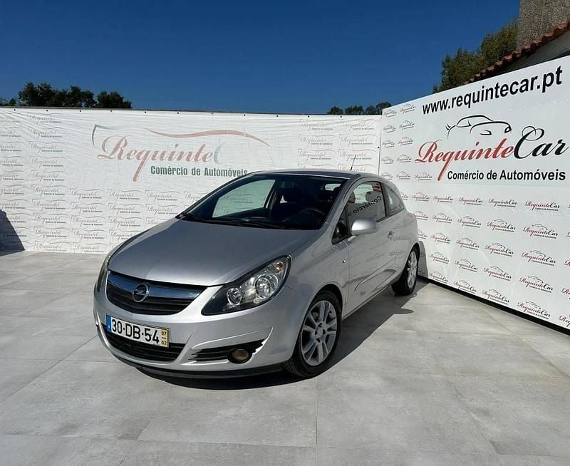 Cinza Usado 2007 Opel Corsa Citadino | € 4.990 (Preço justo) - Imagem 1/4