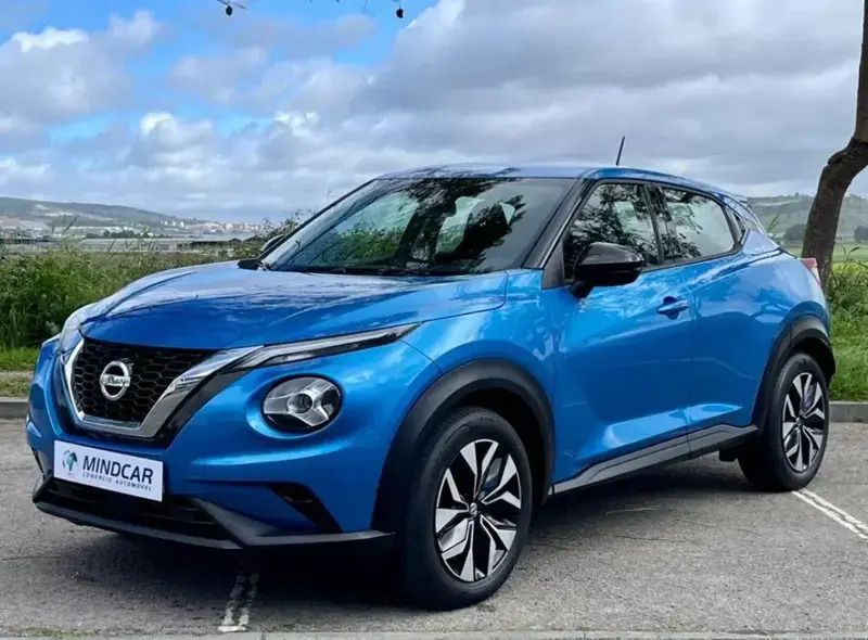 Azul Usado 2022 Nissan Juke N-Connecta SUV | € 23.480 (Caro) - Imagem 1/4