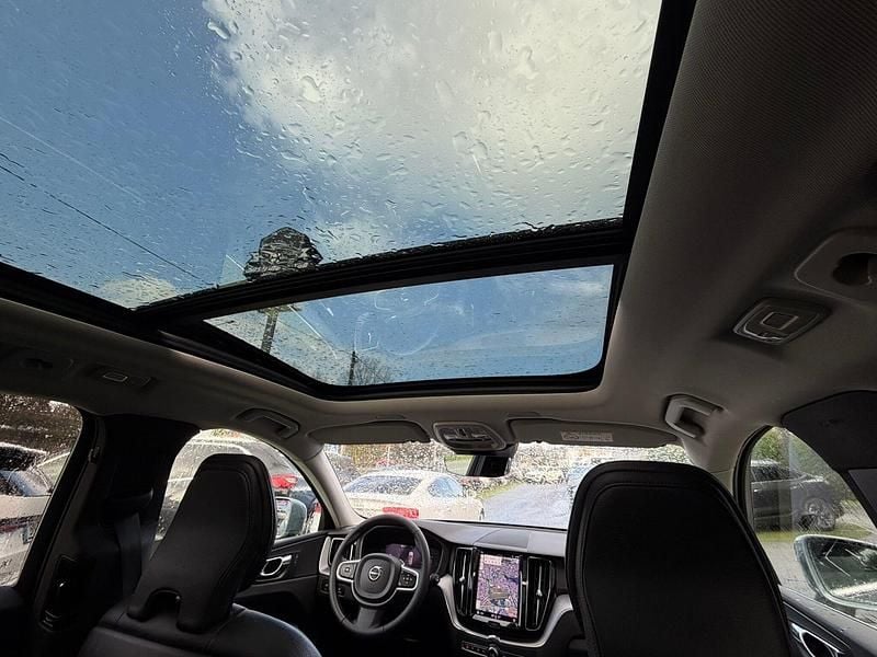 Usado Volvo XC60 Inscription 341 HP (250 kW) 2021 Cinza SUV