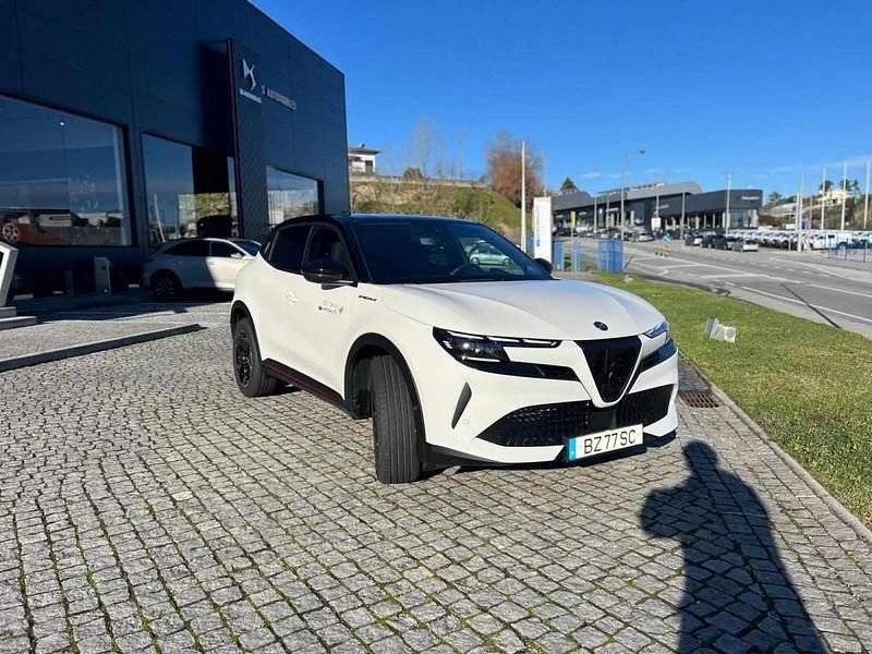 Novo Alfa Romeo Junior 114 kW (156 HP) 2025 Branco SUV