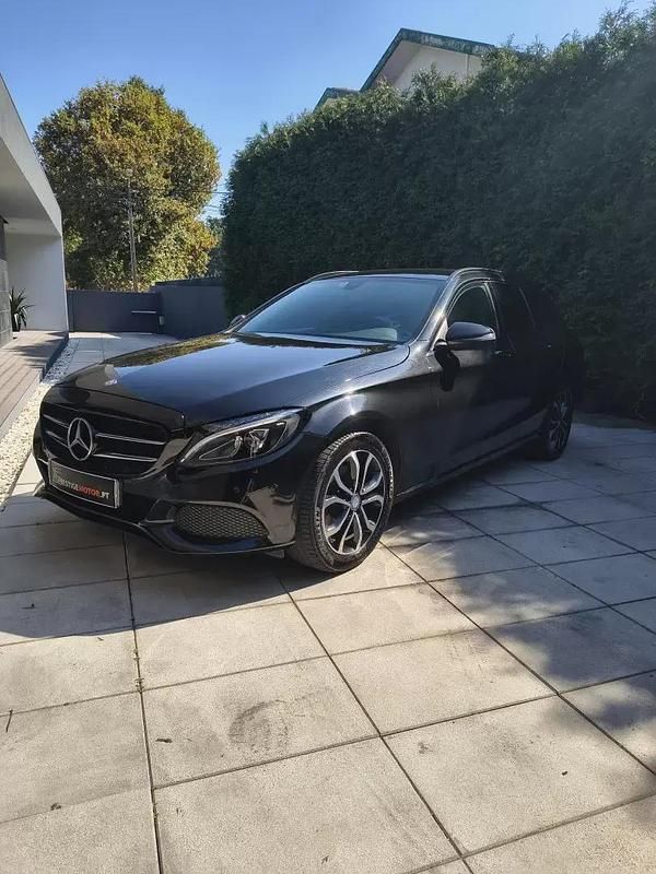 Preto Usado 2016 Mercedes C220 Carrinha | € 17.900 (Preço justo) - Imagem 1/4