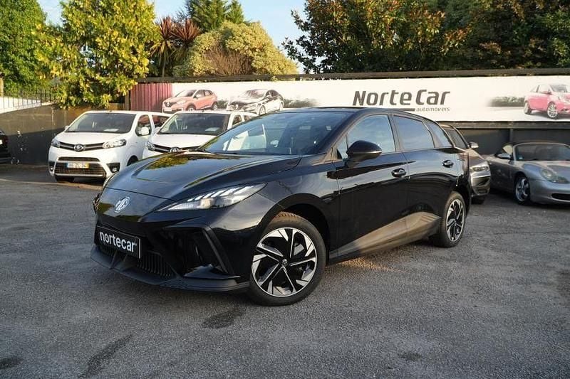 Preto Usado 2023 MG MG4 EV Comfort Citadino | € 23.950 (Bom preço) - Imagem 1/4