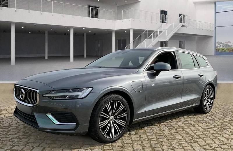 Cinzento Usado 2021 Volvo V60 Carrinha | € 29.750 (Bom preço) - Imagem 1/4