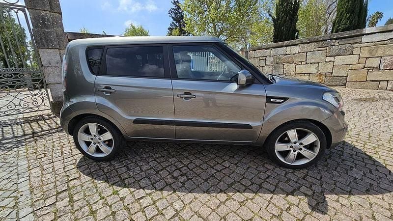 Usado 2013 Kia Soul SUV | € 8.800 - Imagem 1/4