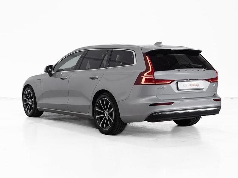 Usado Volvo V60 350 HP (257 kW) 2023 Cinzento Carrinha