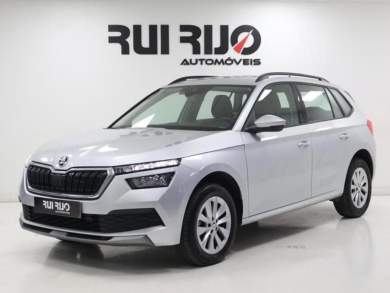 Cinza Usado 2022 Skoda Kamiq Ambition SUV | € 16.900 (Preço justo) - Imagem 1/4