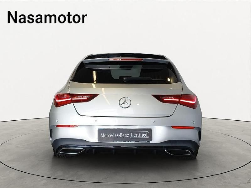 Usado Mercedes CLA180 Shooting Brake 116 HP (85 kW) 2023 Cinzento claro metalizado Carrinha