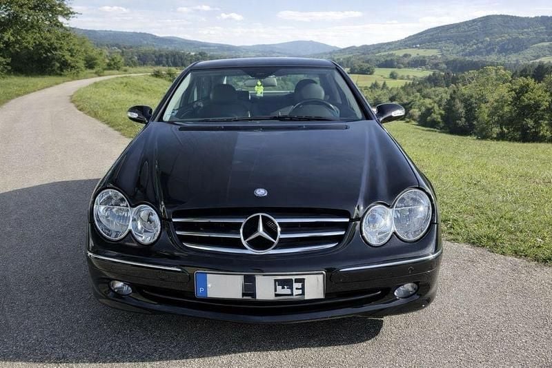 Usado Mercedes CLK270 163 HP (119 kW) 2005