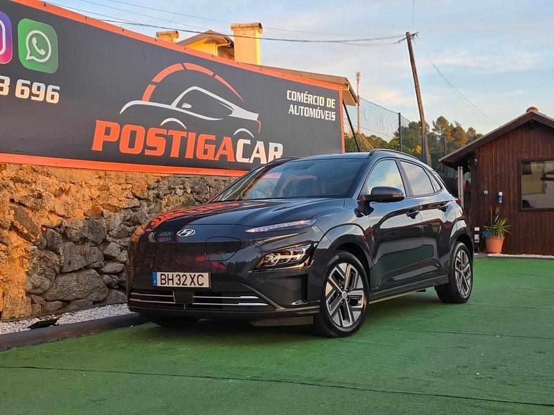 Azul Usado 2022 Hyundai Kauai SUV | € 24.990 (Preço justo) - Imagem 1/4