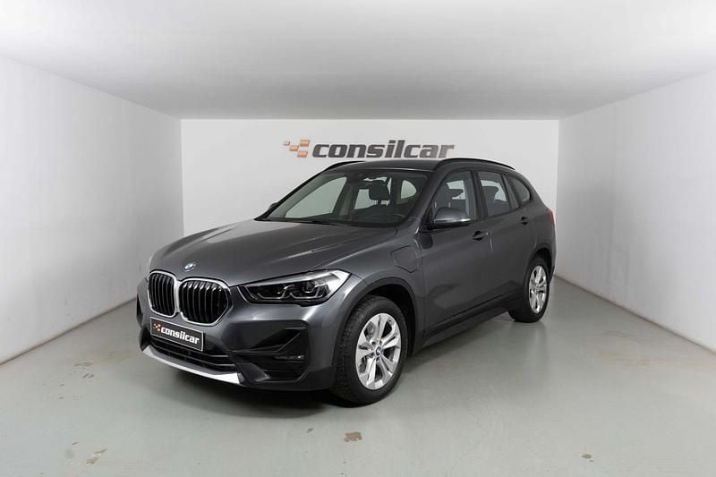 Cinza Usado 2021 BMW X1 SUV | € 23.980 (Bom preço) - Imagem 1/4