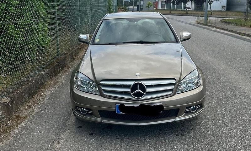 Usado 2007 Mercedes C200 Sedan | € 10.500 (Super Preço) - Imagem 1/4
