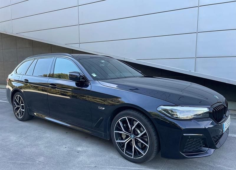 Usado BMW 530 292 HP (214 kW) 2022 Azul Carrinha