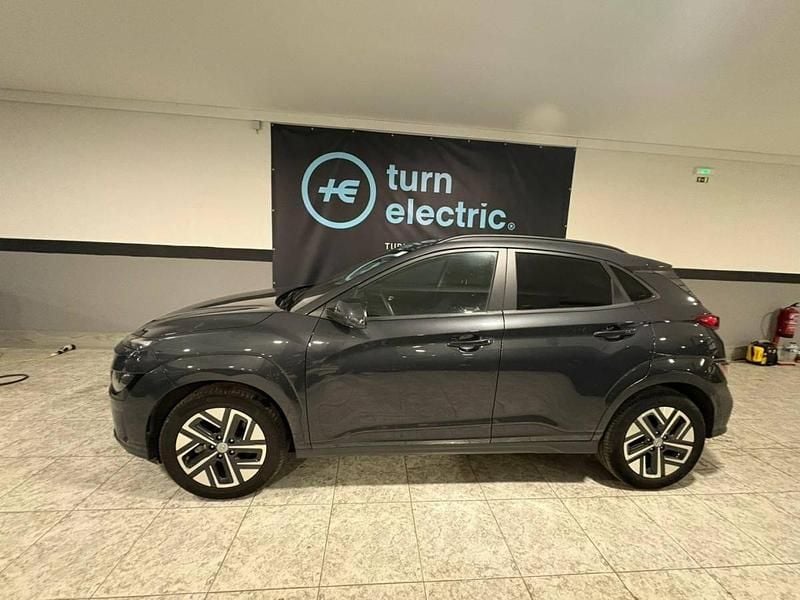Cinzento Usado 2022 Hyundai Kauai SUV | € 17.900 (Bom preço) - Imagem 1/4