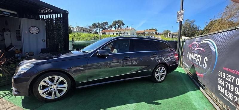 Usado Mercedes E250 204 HP (150 kW) 2010 Sedan