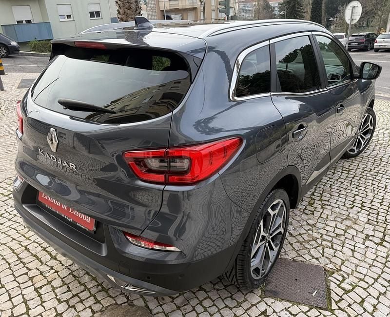 Usado Renault Kadjar Intens 115 HP (84 kW) 2020 Cinzento SUV