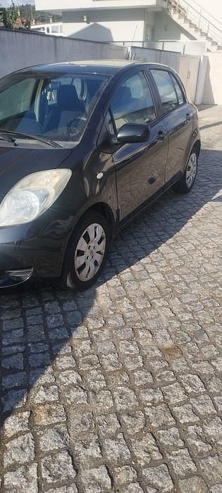 Usado 2006 Toyota Yaris Sedan | € 4.250 (Super Preço) - Imagem 1/4