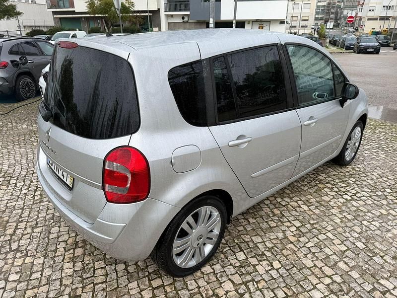 Usado Renault Modus Dynamique 85 HP (62 kW) 2009 Cinza Monovolume