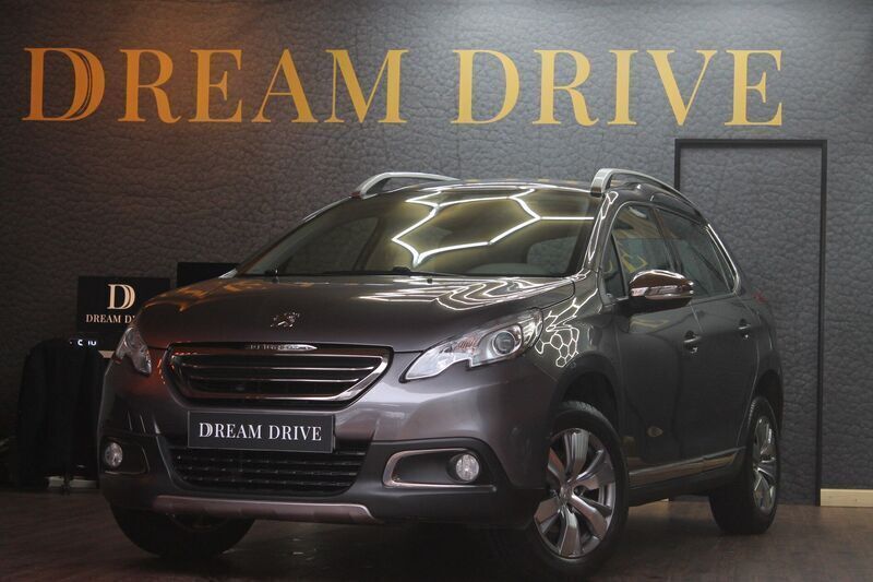 Cinza Usado 2015 Peugeot 2008 Allure SUV | € 10.390 (Preço justo) - Imagem 1/4