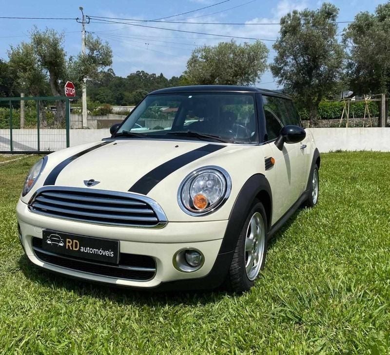 Branco Usado 2007 Mini Cooper Citadino | € 10.000 (Caro) - Imagem 1/4