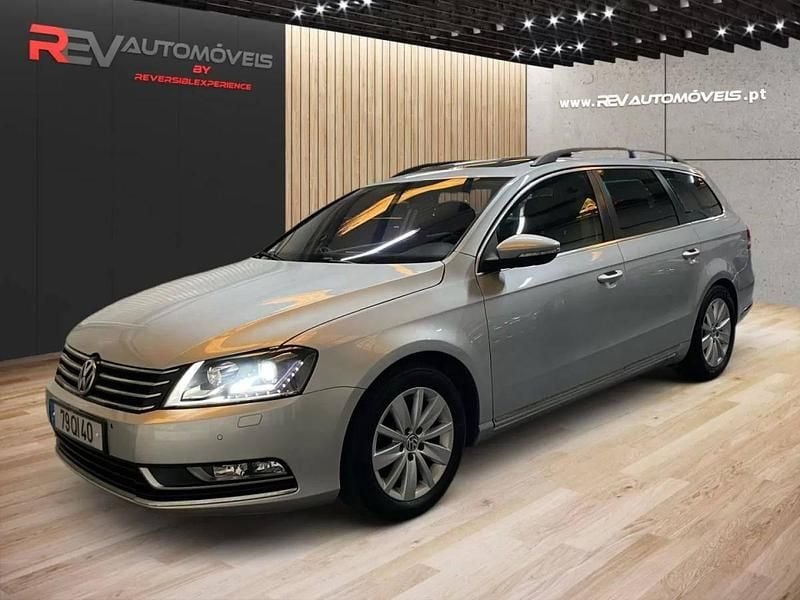 Cinza prata Usado 2012 VW Passat Comfortline Carrinha | € 8.450 (Preço elevado) - Imagem 1/4